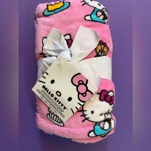 Hello Kitty Pink Cupcake Bear Hand Towels Pack of 2 With Tags!